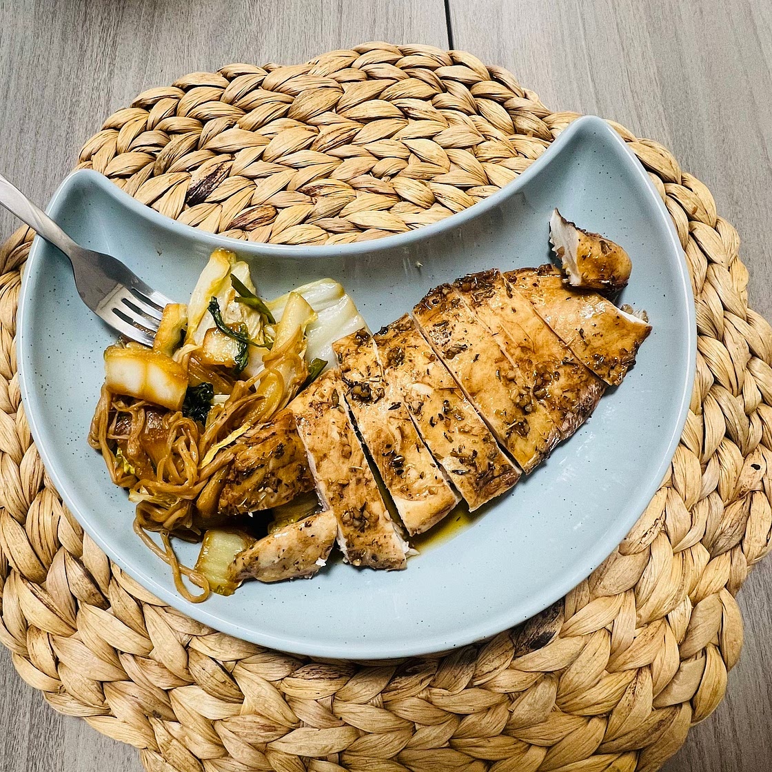 Balsamic Baked Chicken Breast: A Delicious and Easy Recipe for Dinner