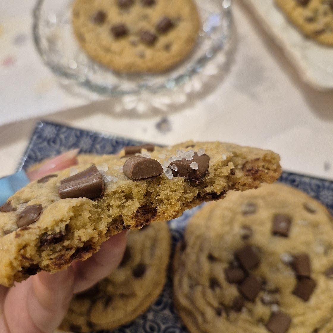 BEST Chocolate Chip Cookies