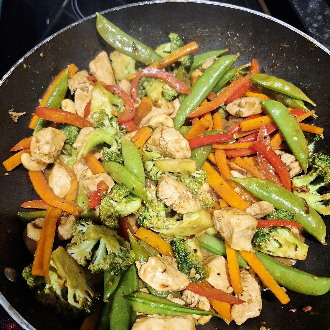 One Skillet Cashew Chicken Stir Fry