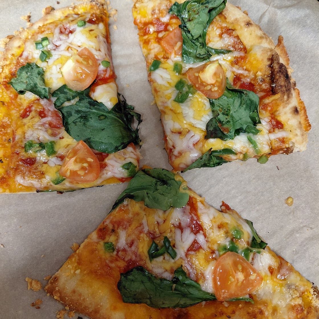 10-Minute Naan Pizza