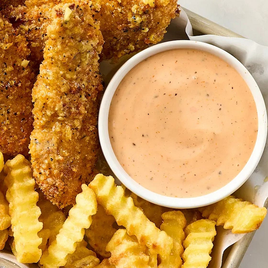 Chicken restaurant sauce like canes 