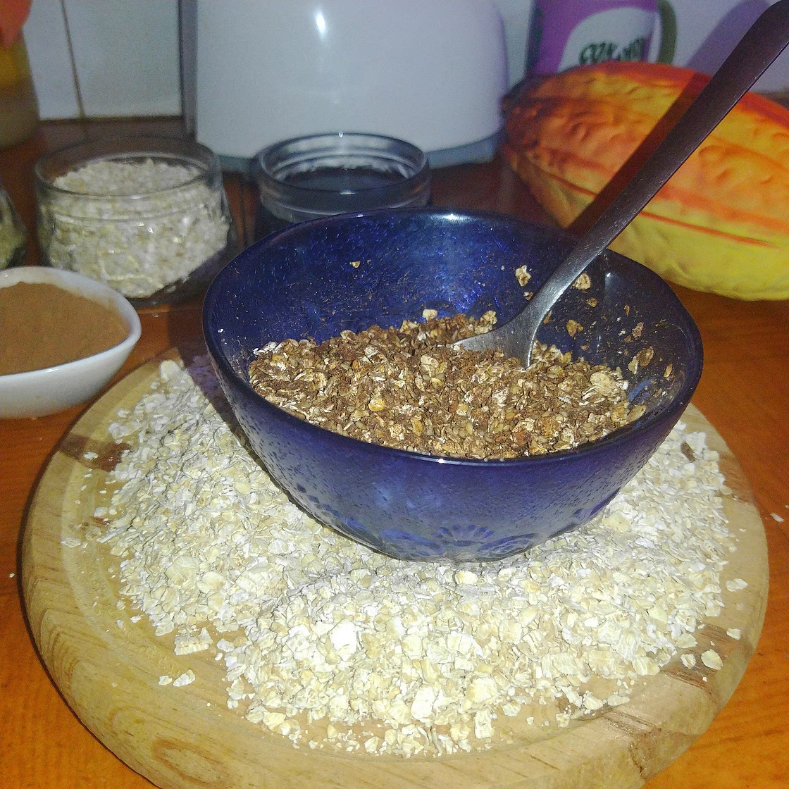 ​2-Minute Healthy Snack: Toasted Oats, Sesame & Cocoa
