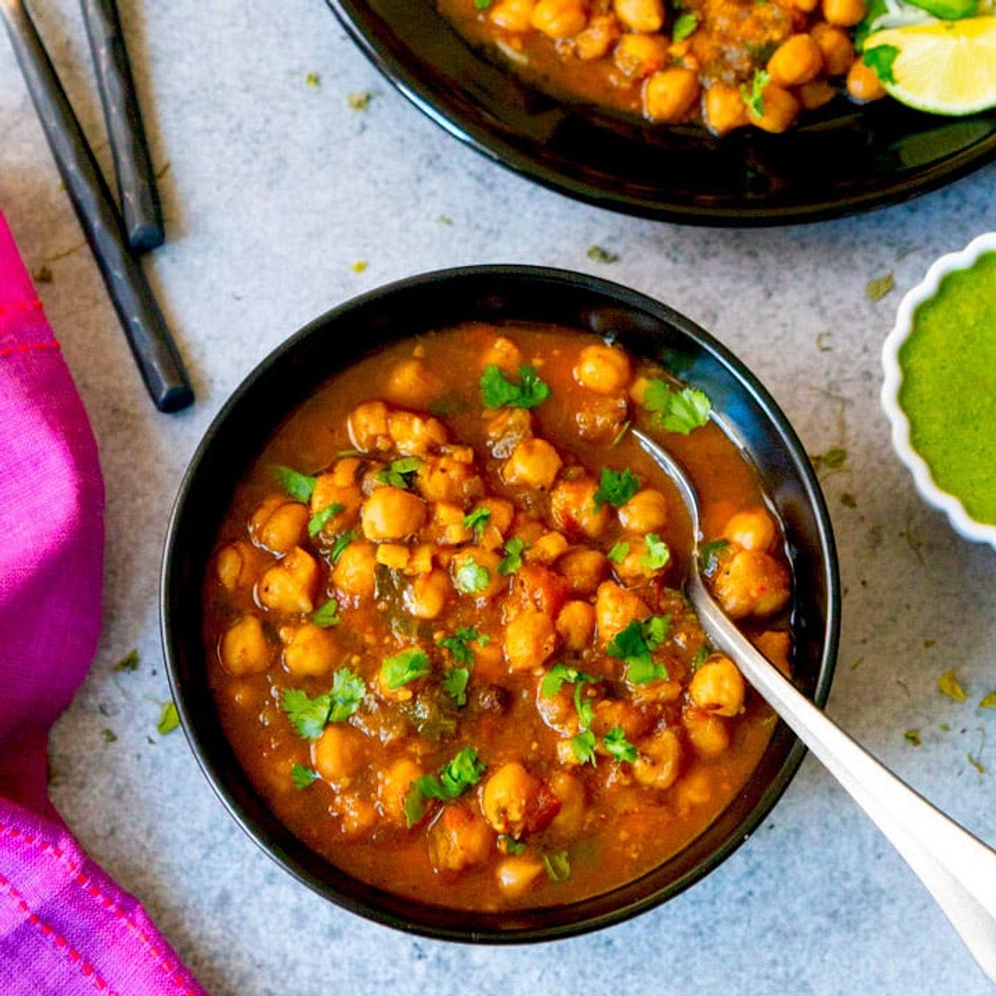 Instant Pot Chana Masala / Punjabi Chole Masala Recipe in Pressure Cooker