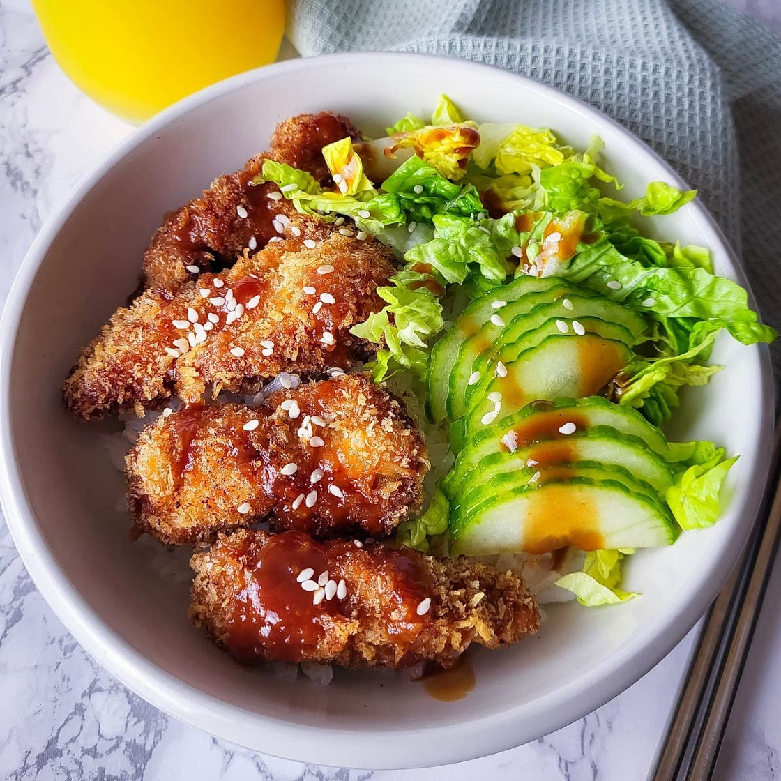 Crispy Chicken Katsu Bowl Recipe – Quick & Easy!