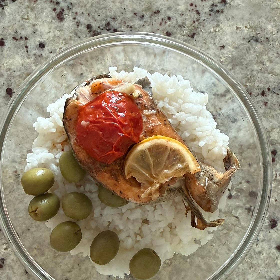 Mediterranean White Fish & Rice Bowl