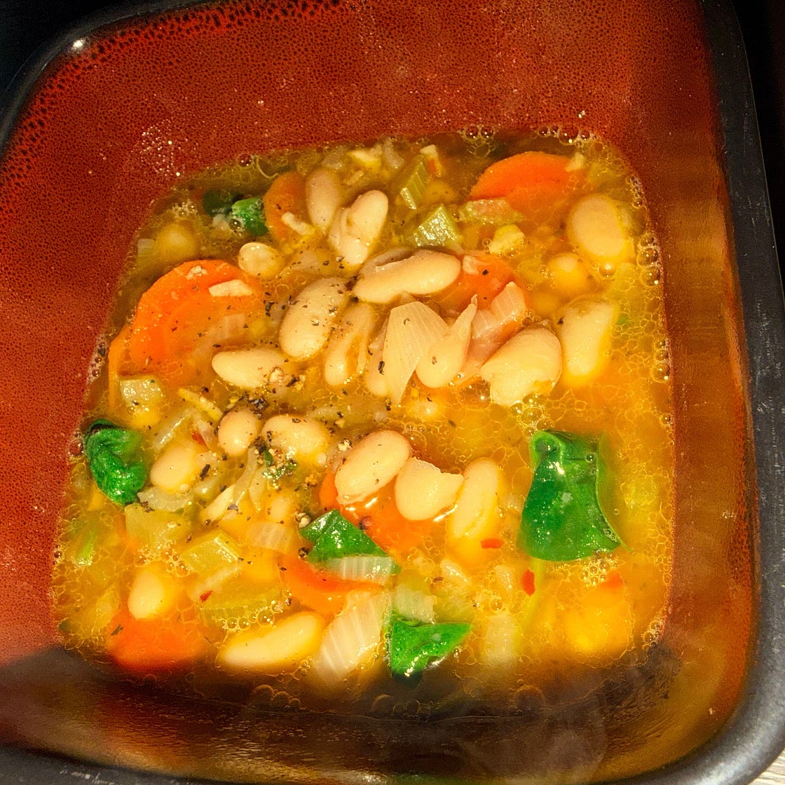 Hearty Tuscan White Bean Soup