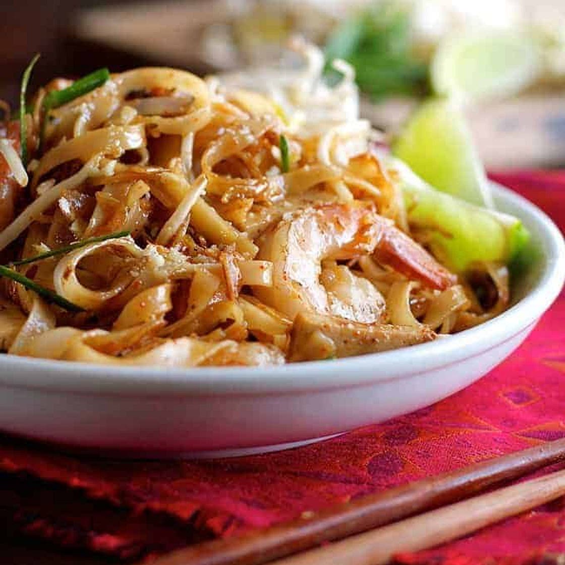 Shrimp / Prawn Pad Thai (Spice I Am Restaurant Recipe)