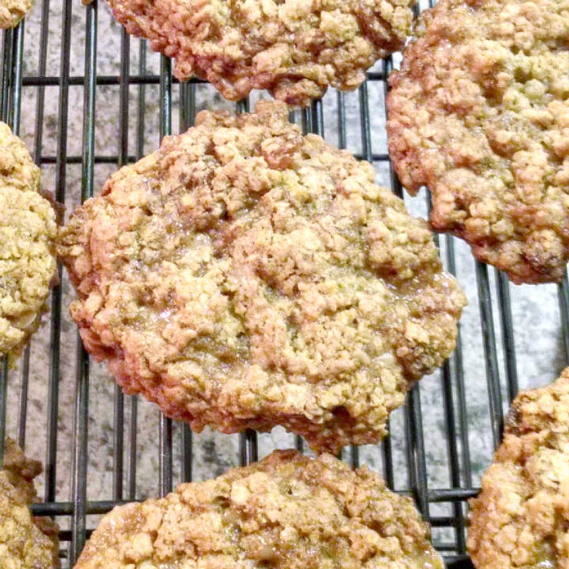 Oatmeal Raisin Toffee Cookies