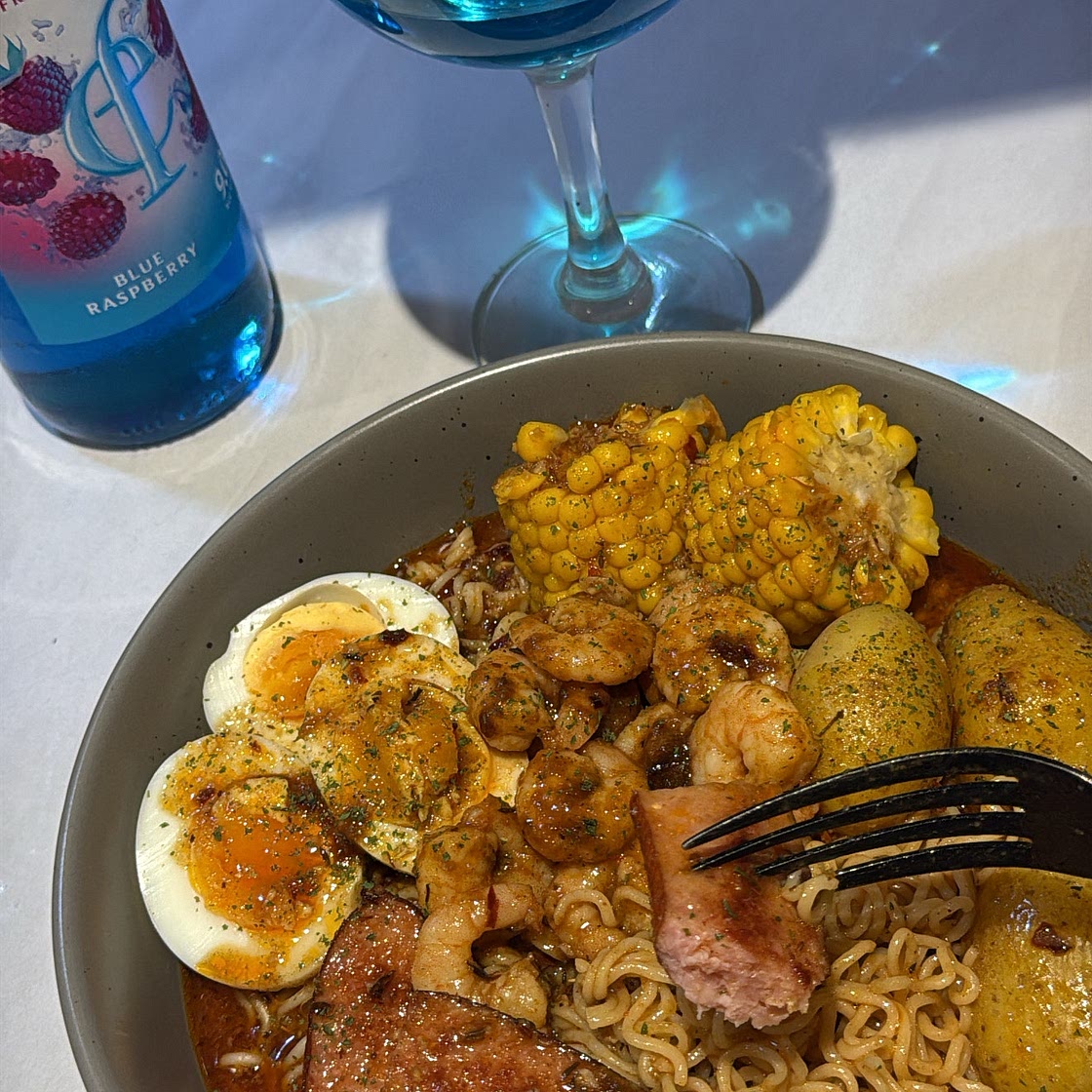 SEAFOOD BOIL RAMEN