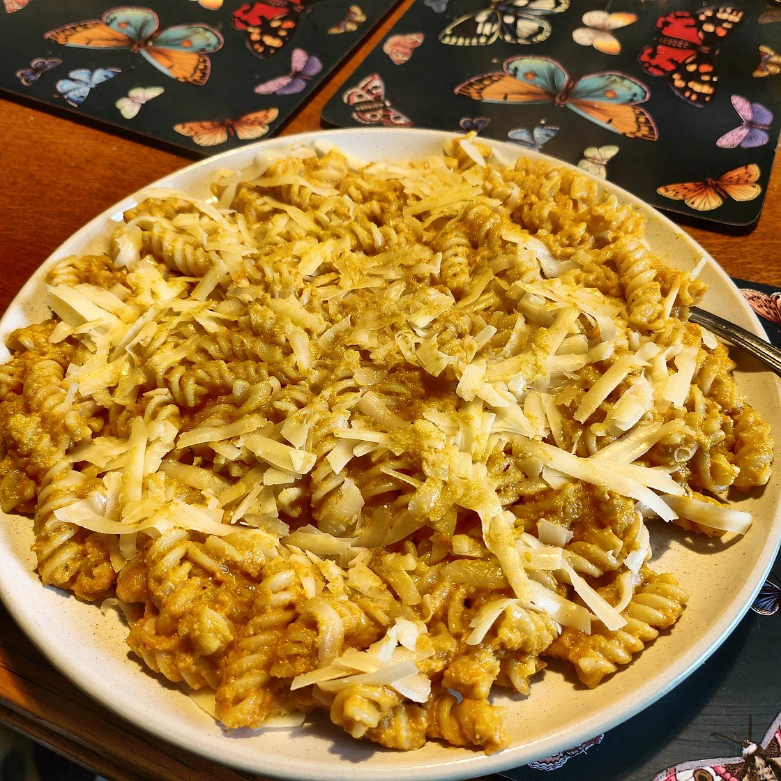 Creamy Carrot Pasta 