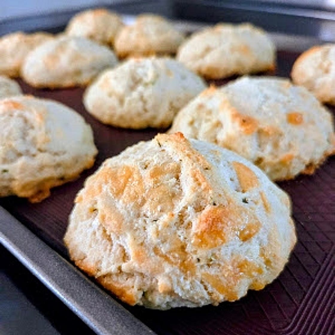 Cheesy Biscuits with Sourdough Discard