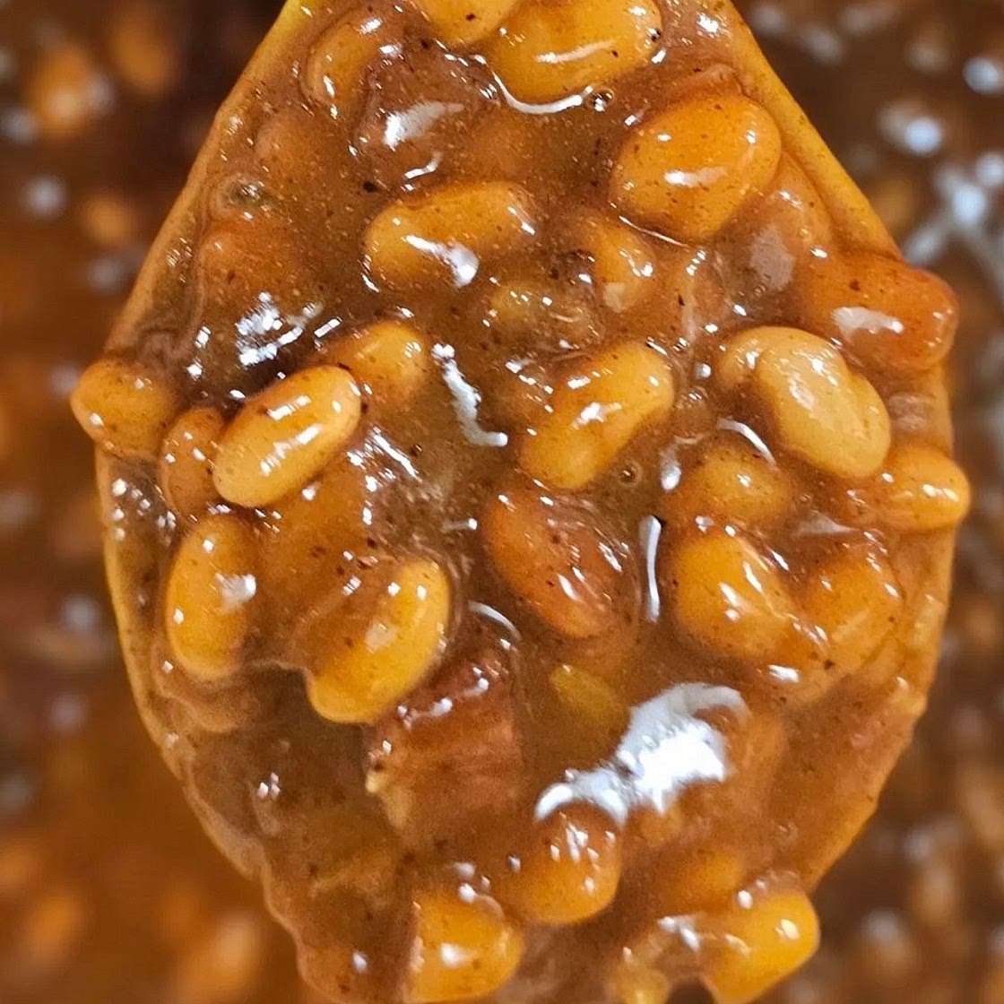 Dutch Oven Chuck Wagon Baked Beans