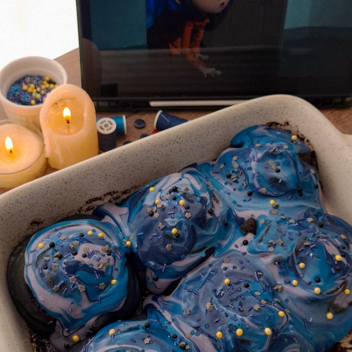 Coraline Themed Cinnamon Rolls (Viral Recipe)