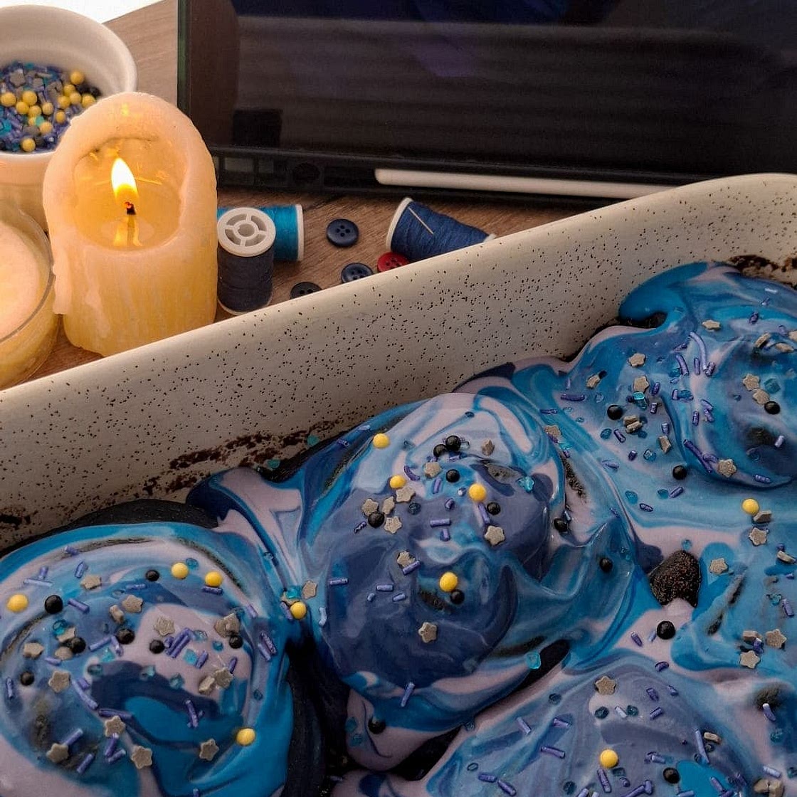 Coraline Themed Cinnamon Rolls (Viral Recipe)