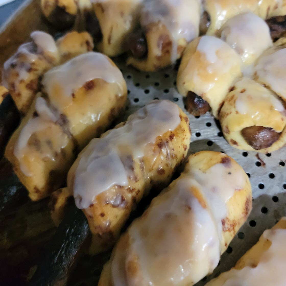 Pigs In A Cinnamon Roll