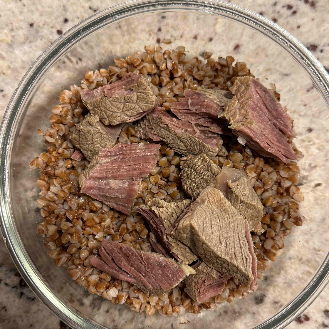 Buckwheat with lean beef.