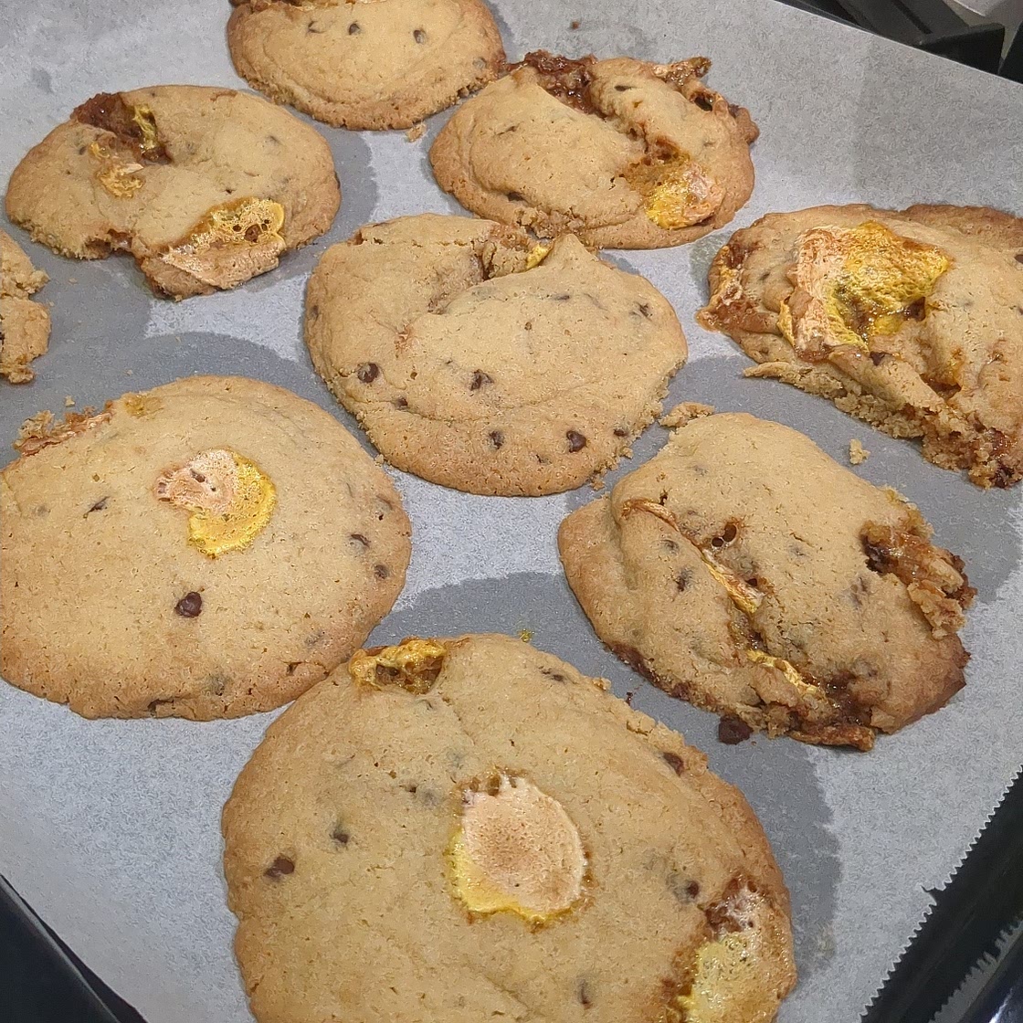 Chocolate Chip and Marshmallow Cookies - Easy Recipe