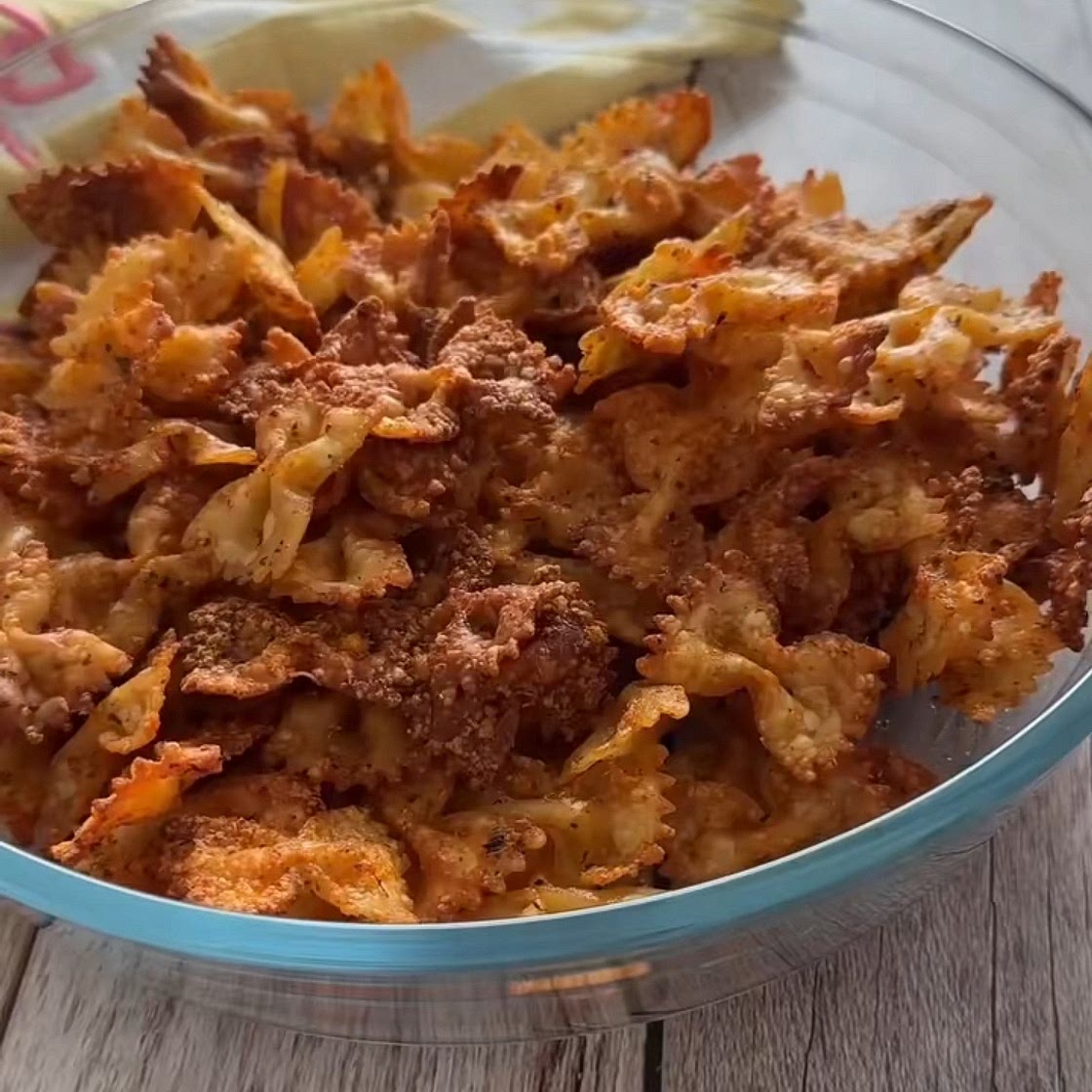 Pasta-chips con passata al pomodoro