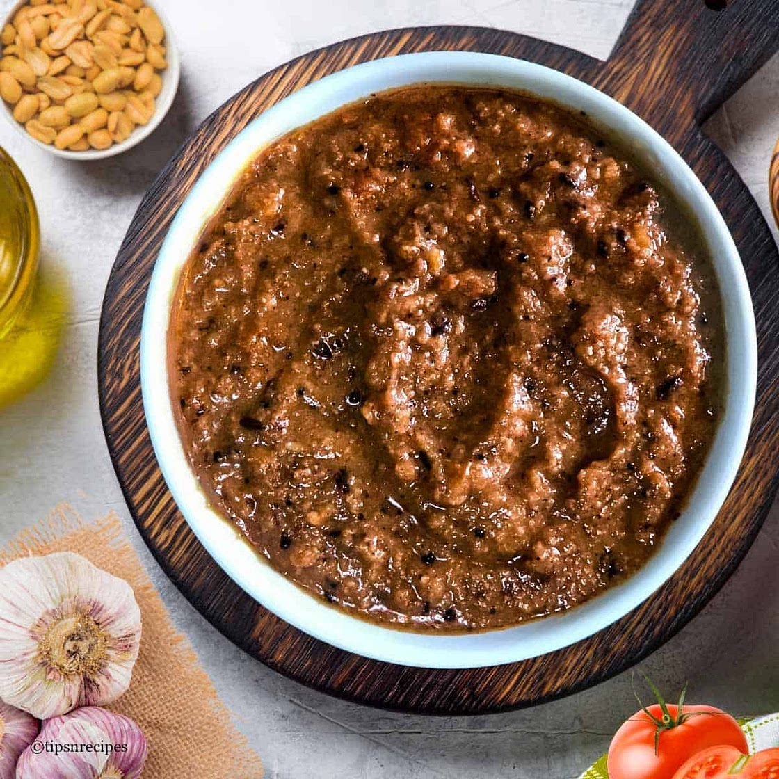 Garlic Chutney Recipe (Easy, Mild & Flavorful Chutney)