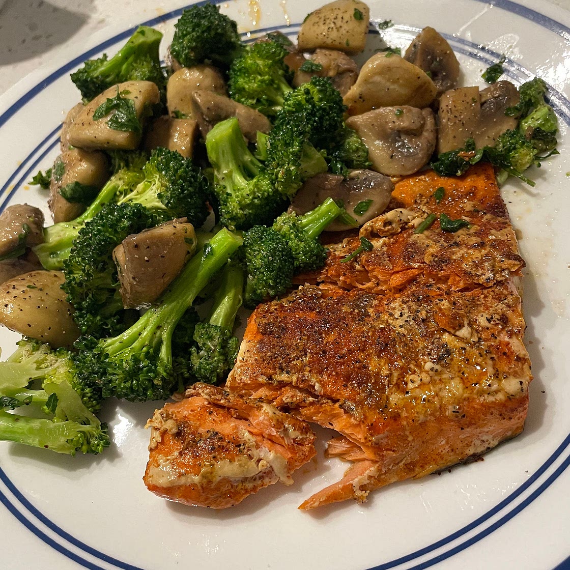 Sicilian-style salmon with garlic mushrooms