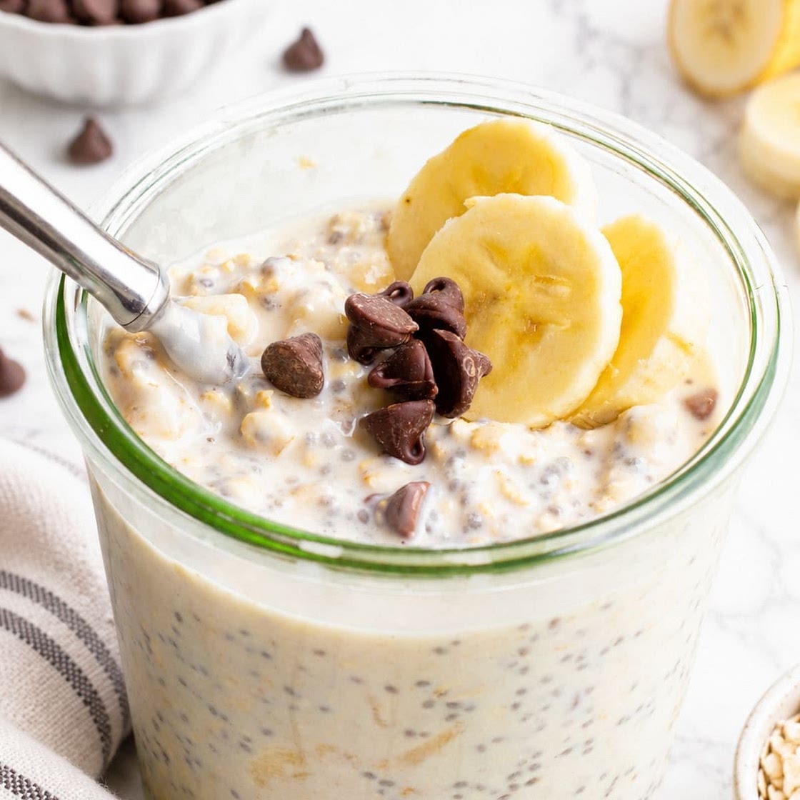 Banana Chocolate Chip Overnight Oats
