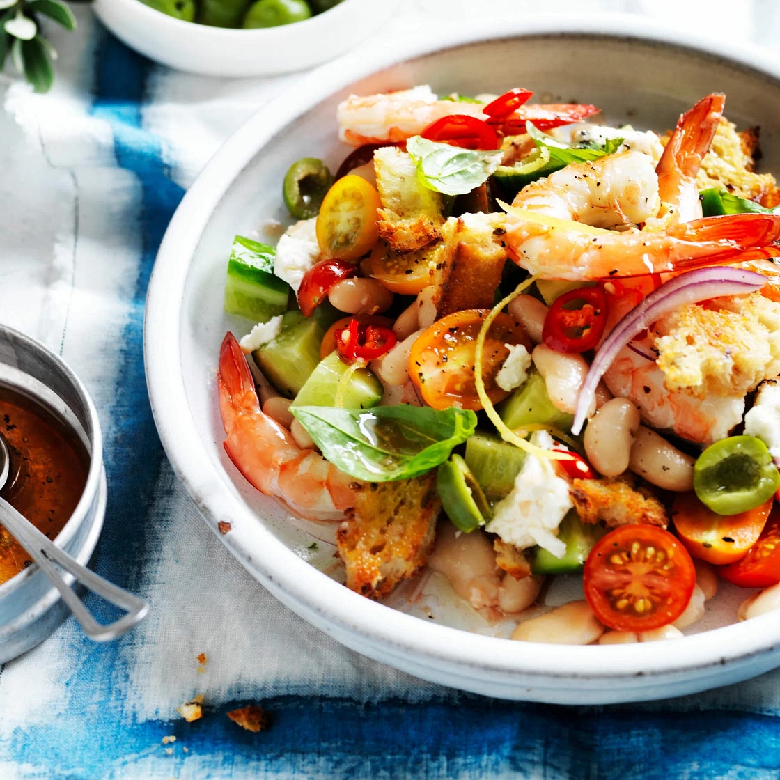 Spicy prawns and white bean panzanella