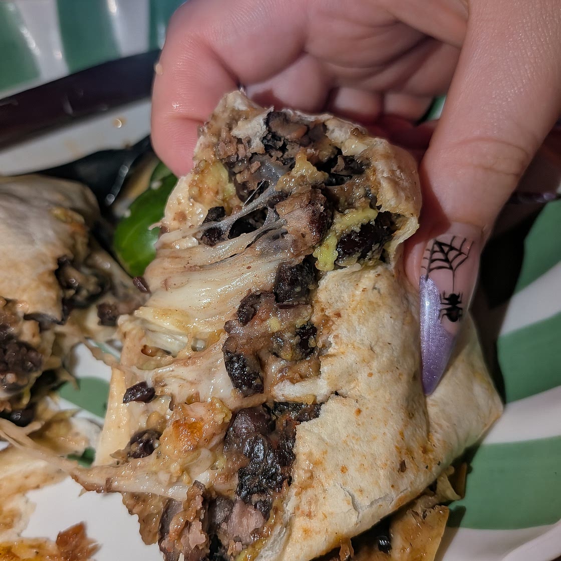 Mushroom and turtle bean burrito