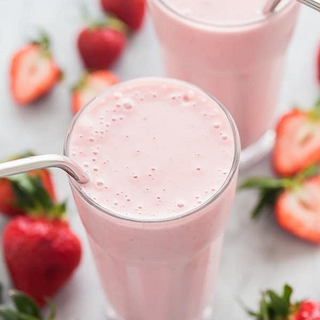 Smoothie with Fruit & Plant Protein Powder (Vanilla)