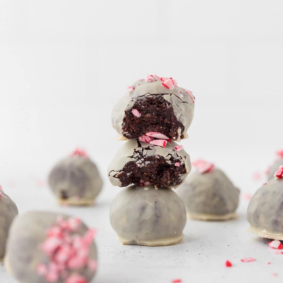 Chocolate Peppermint Protein Balls (Refined Sugar-Free, No Bake, High Protein, Vegan)