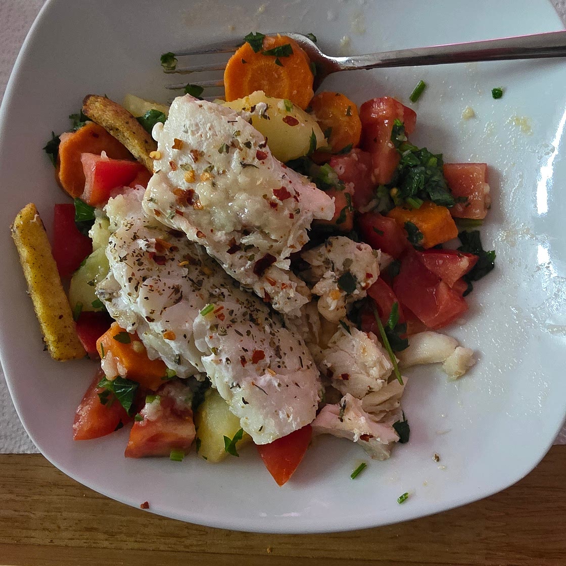 Steamed cod with vegetables