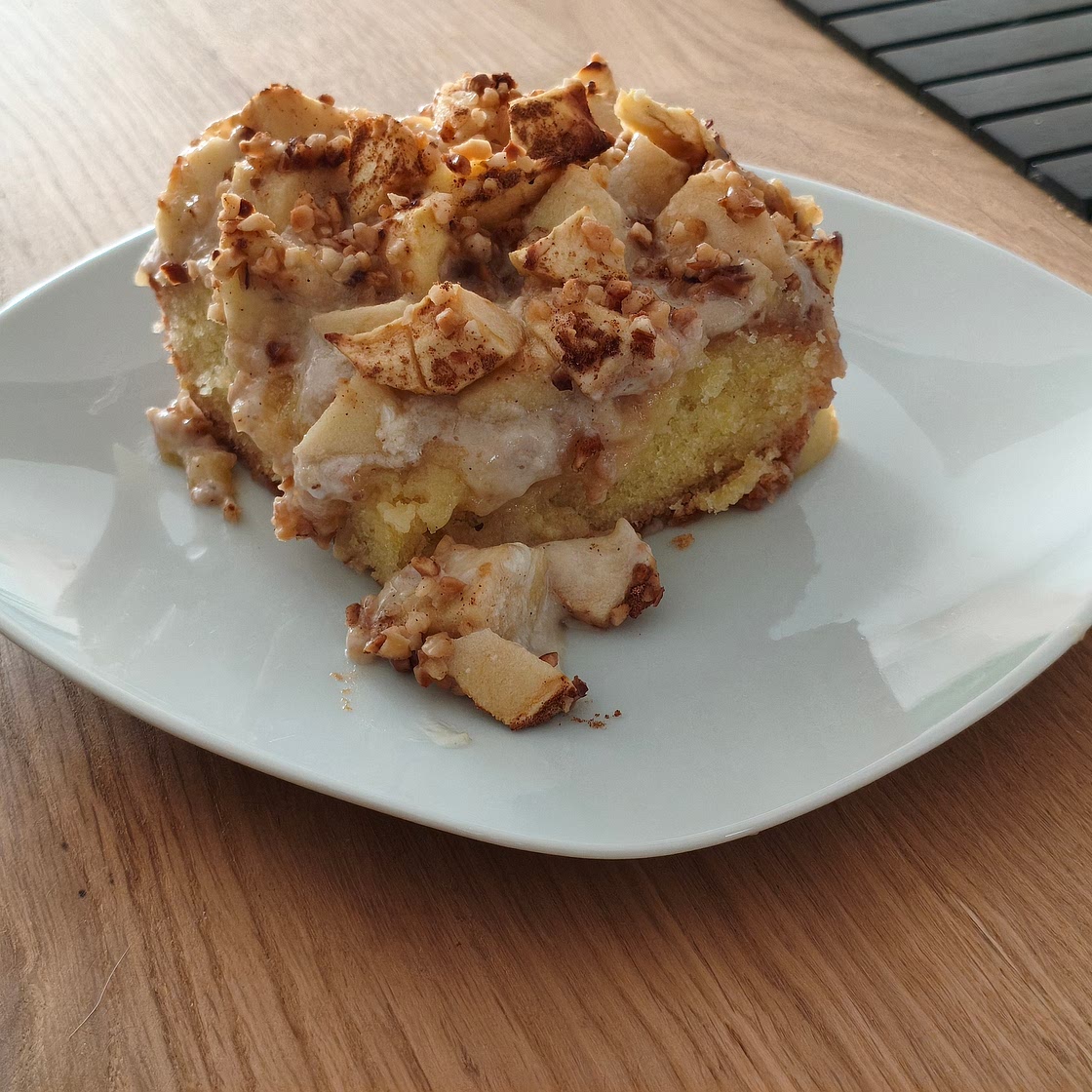 Kleiner Vanille-Apfel-Kuchen