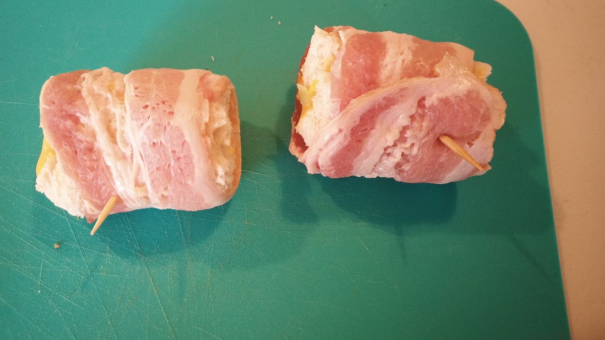 Piqué le cure-dent à la fin du bacon