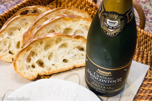 Meanwhile, slice the bread and get your brut ready — ice bath, flutes, and all that jazz.