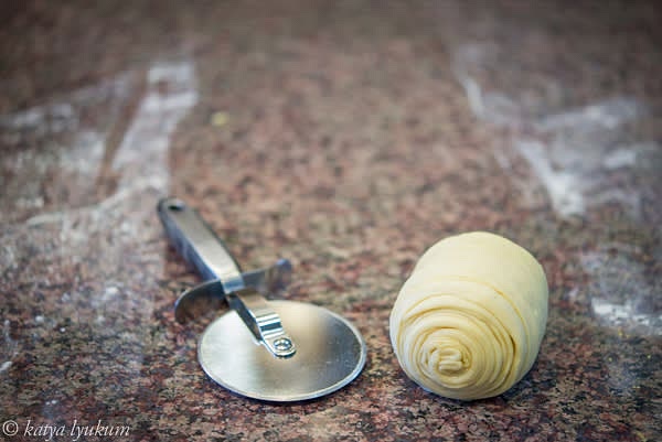 Roll the dough tightly to make 2" H 2" D cylinder.