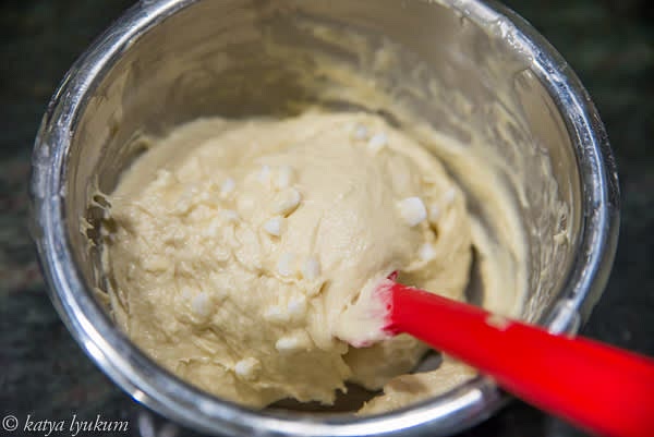 Mix to distribute sugar equally in the dough.