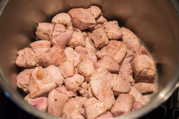 Place all pre-cooked pork into a 5-quart pot.