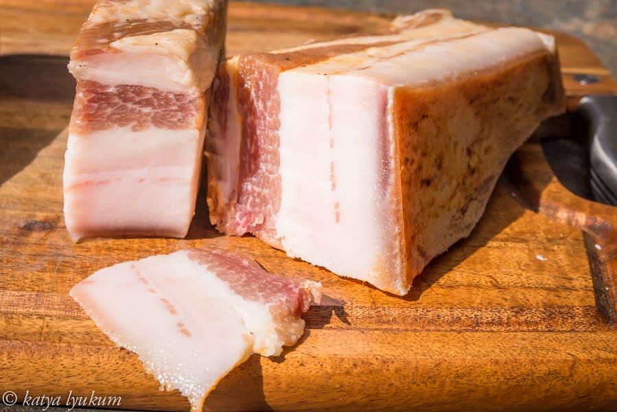 Salo is ready to eat after the first week of maturing. Vacuum pack and freeze for more extended storage.