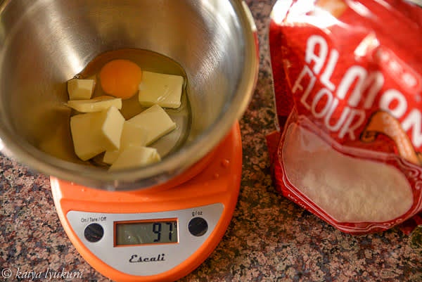 Preheat oven to 350F. In a small bowl, combine eggs, almond meal, butter, and sugar.