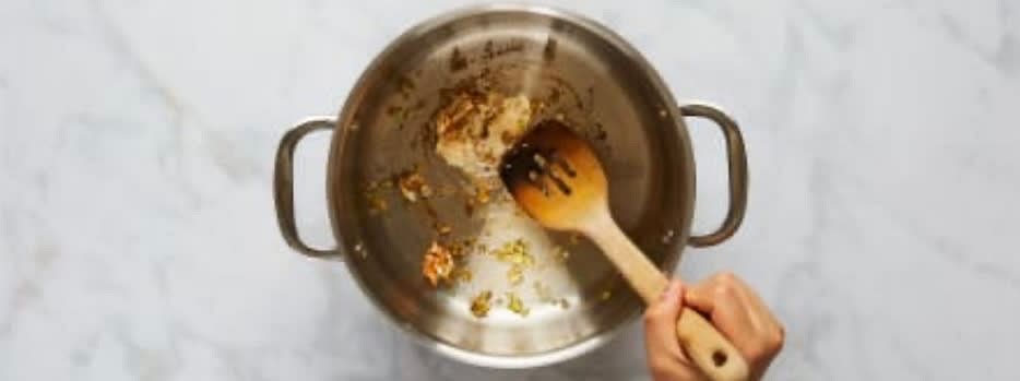 Heat pot used for pasta over medium-high heat. Add 2 TBSP butter (4 TBSP for 4 servings), garlic, and scallion whites; cook, stirring, until softened, 1 minute. Stir in cream cheese and remaining Tuscan Heat Spice. Season with salt and pepper.