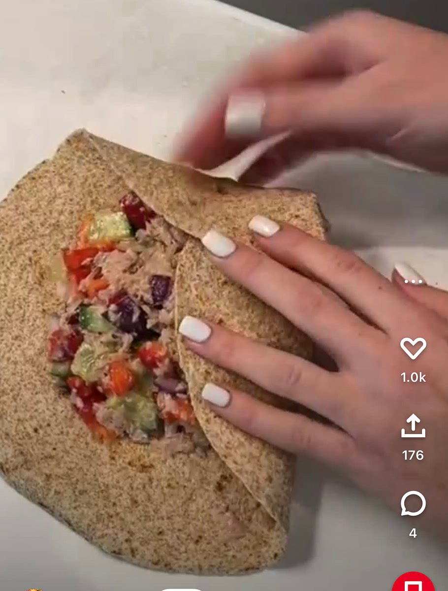 Fold over the edges of the wrap