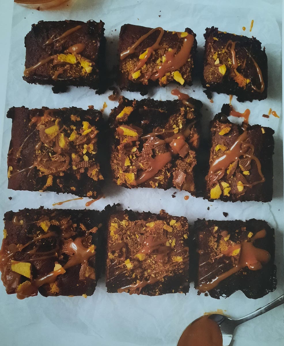 sprinkle over the remaing crunchie