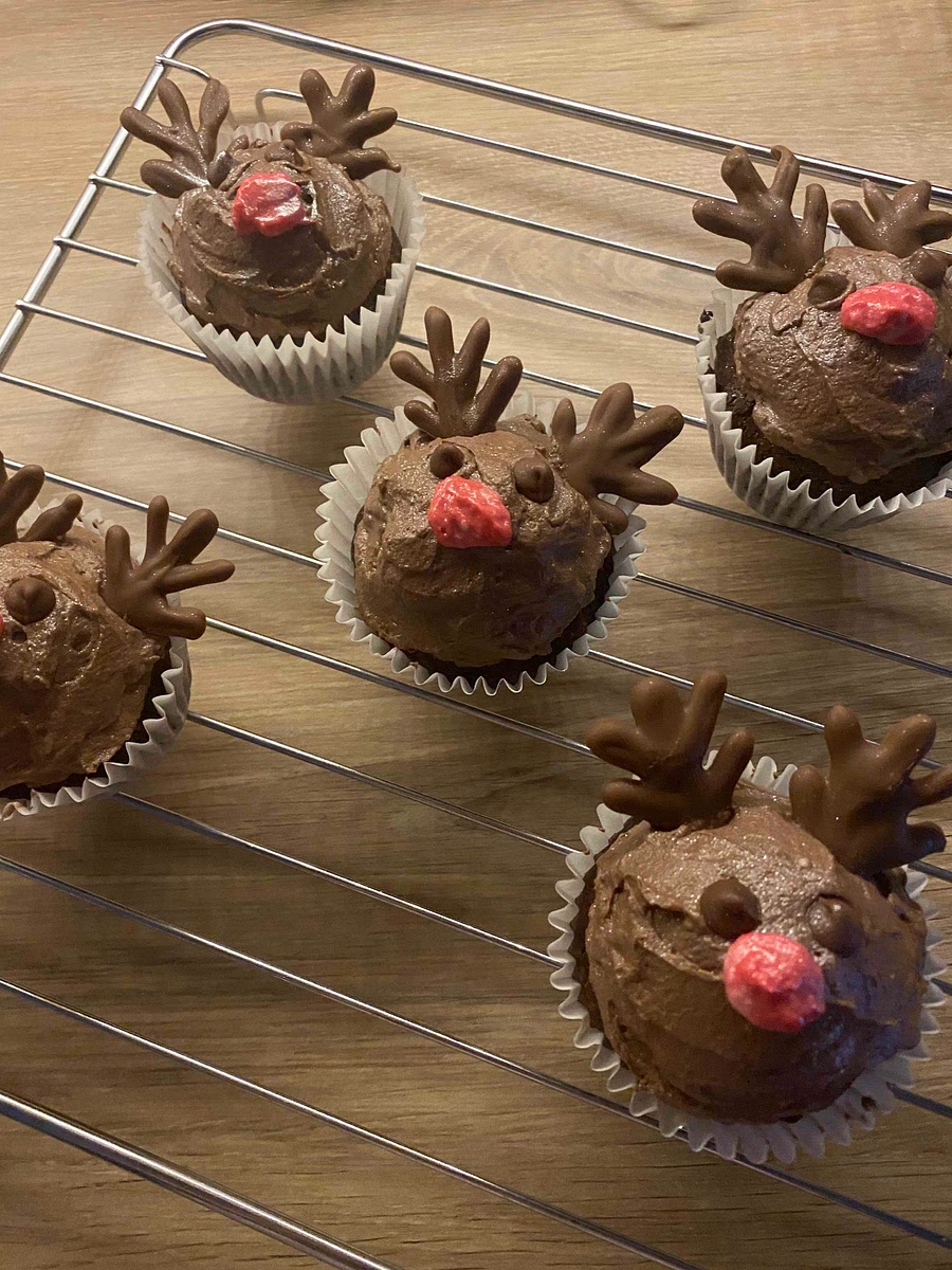 bake it and decorate