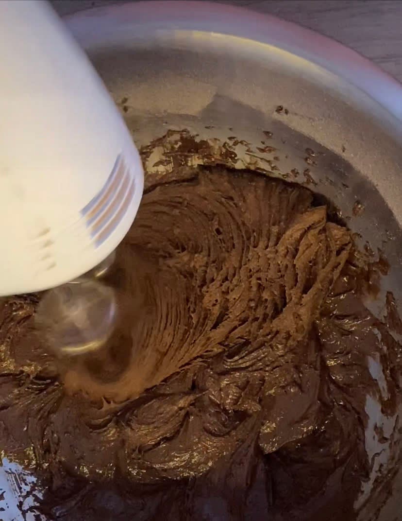 beat these ingredients for about 3 minutes