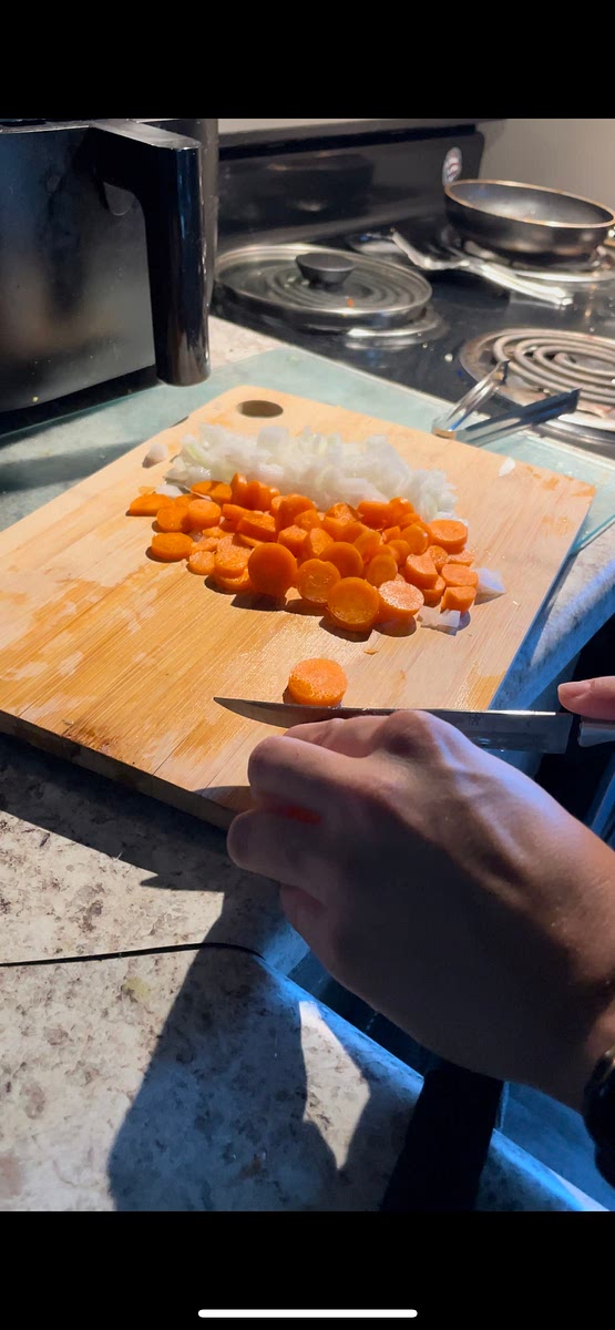 Dice one cup of carrots and onion. Mince one tbsp of garlic.