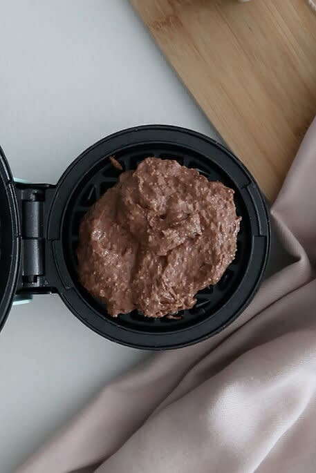 Pour batter onto the hot waffle maker and close the lid. Let cook waffles for 5 minutes until the light changes. Could be longer, but this will depend on the power of your waffles maker. Repeat the process with the rest of the batter.