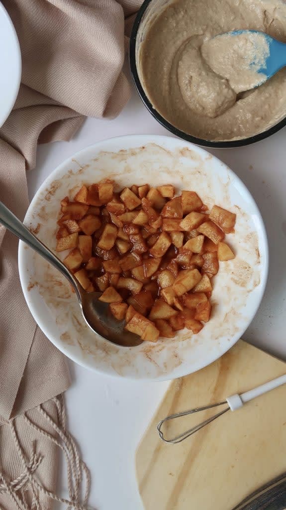 First, you'll need to peel and dice a small red apple (any type) in a bowl. Therefore, add-in cinnamon, liquid sweetener of choice and microwave for 1 minute. I usually don't like peeling the apple but it's the only way you could get a softer apple texture as "filling".