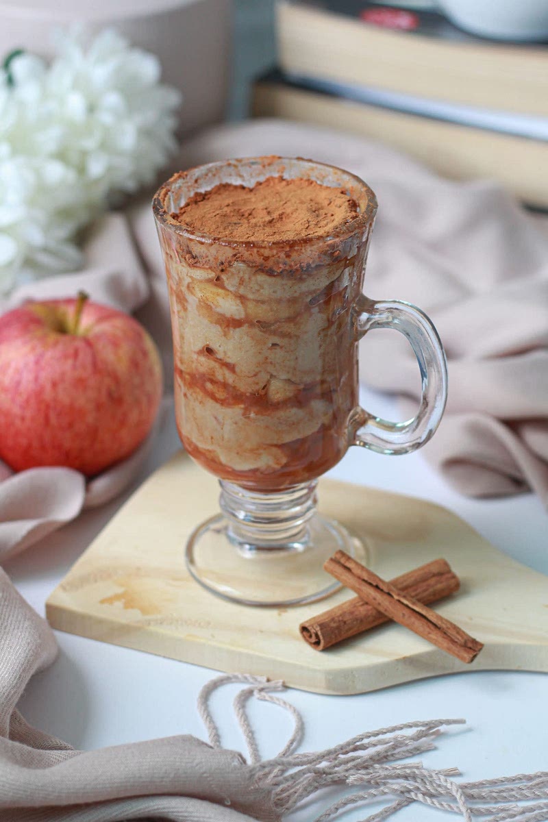 Once you have layered the mugcake, make sure to leave the batter layer on top so you could add the cococut sugar mixed with cinnamon. Adding this topping will make a crunchy crust!