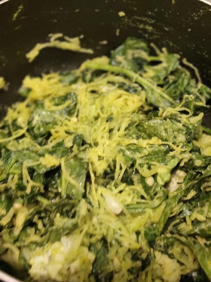 Toss until coated with pesto.
Enjoy!