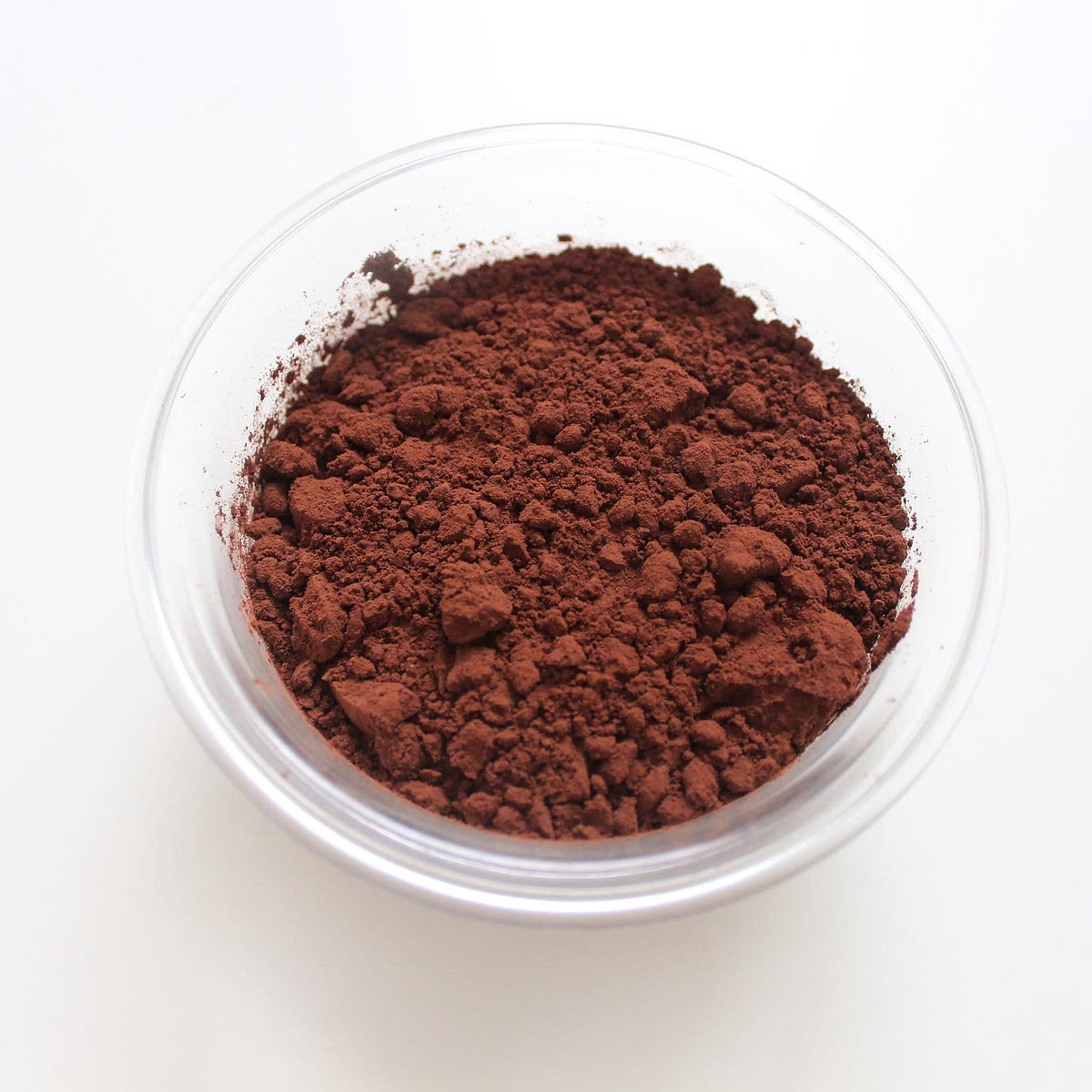 Decorate with cocoa or grated chocolate.