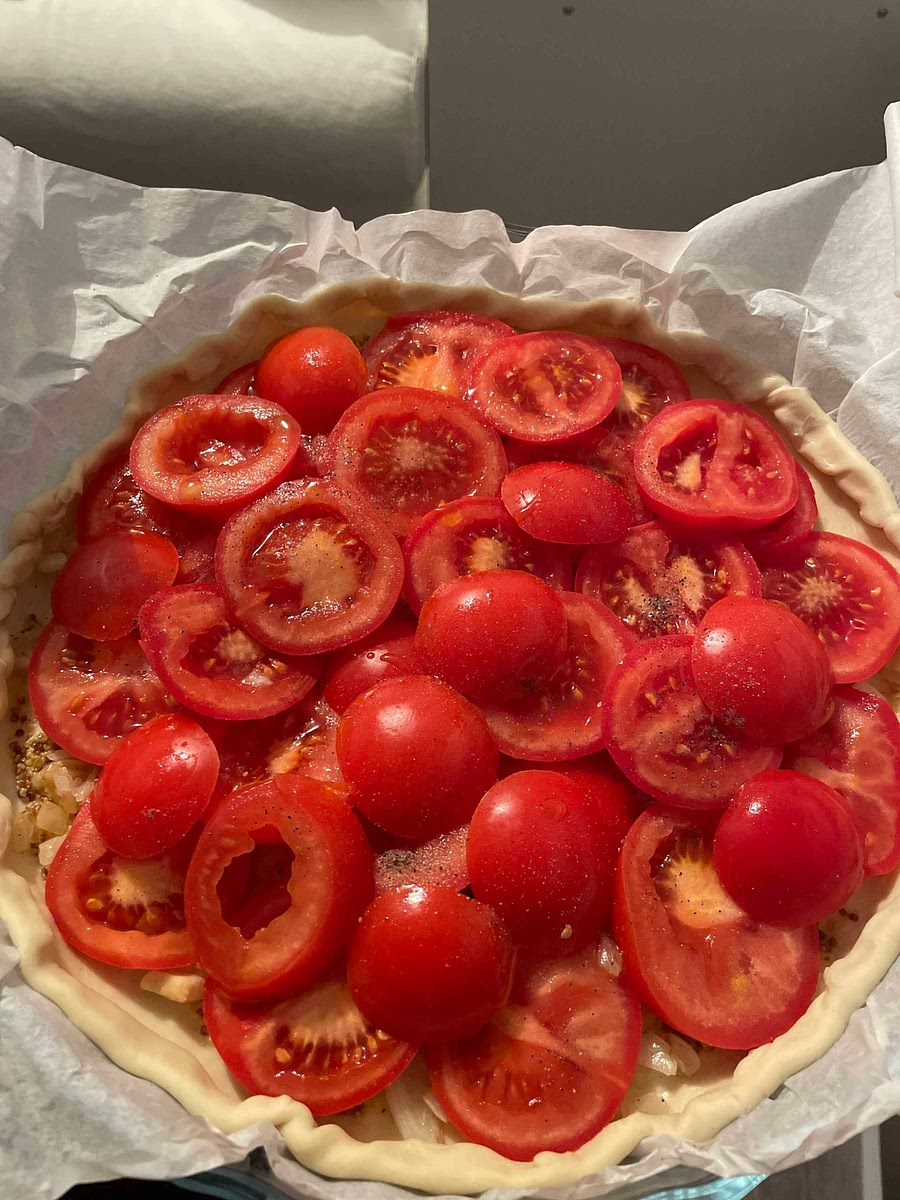 Saler, poivrer, un filet d’huile d’olive et enfourner le tout 15min à 180 degrés celcius